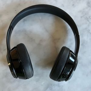 Beats by Dre BLACK - wireless - used but great condition